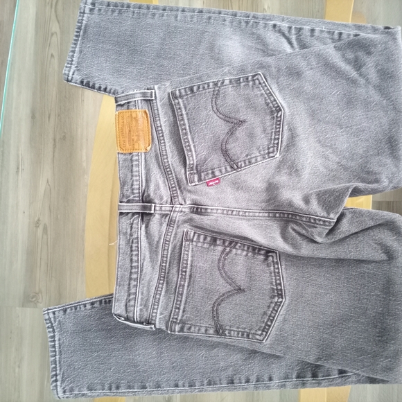 Levi's Charcoal Denim Jeans Wedgie - Picture 3 of 5